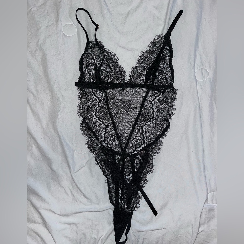 New Black VS lace teddy